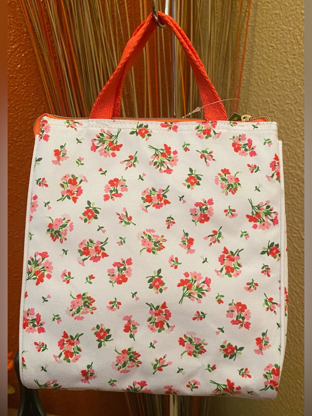 Kate Spade ♠️ New York - NEW - Flowers Red Insulated Lunch Tote - Picture 3 of 13
